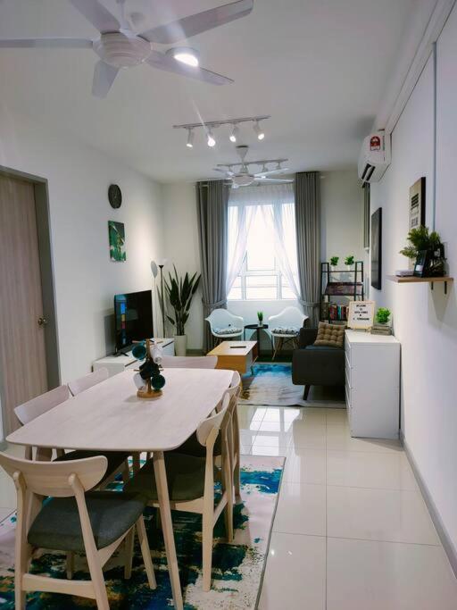 Sofia Homes 쿠알라트렝가누 외부 사진